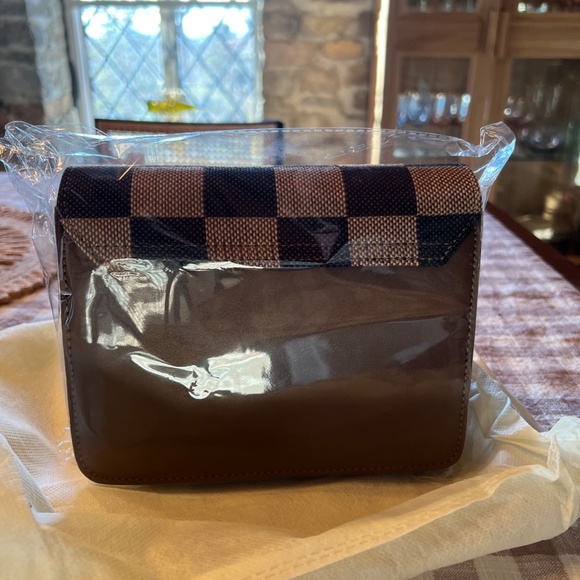 - NWOT Ivy & Taylor Paris Bag - Picture 7 of 8